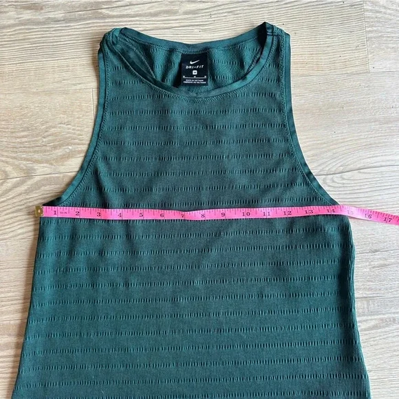 NIKE Yoga Women's Tank top size medium Knit top In dark Green, CU6321-397 - Picture 3 of 9